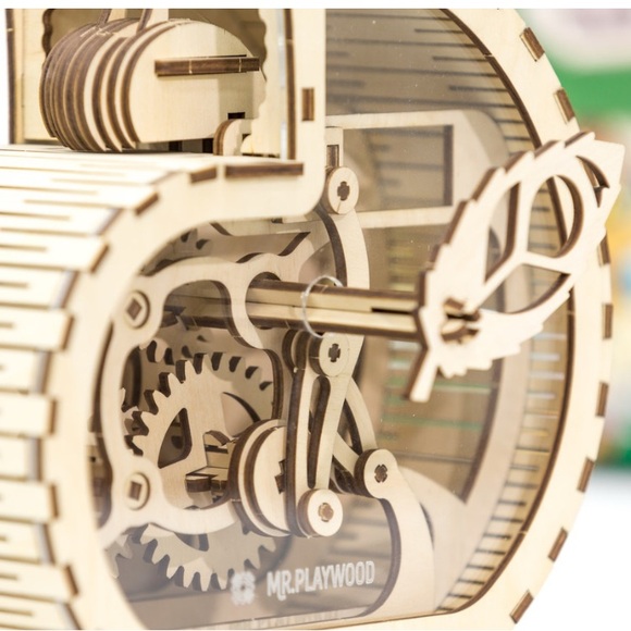 Mechanical Wooden Model Kit “Snail Moneybox” - Picture 2 of 4